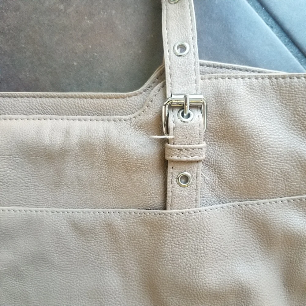 Steve Madden Beige Large Open Top Tote Bag Purse